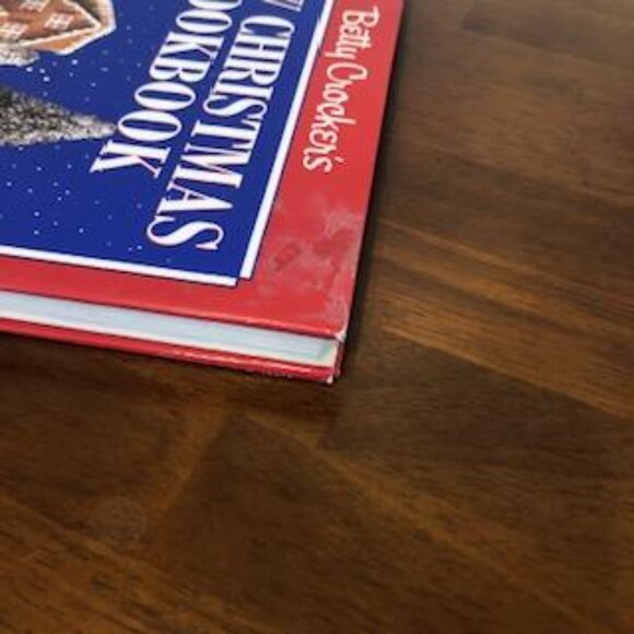 Betty Crocker’s New Christmas Cookbook Hardcover Book Pre-Owned. - Picture 13 of 16